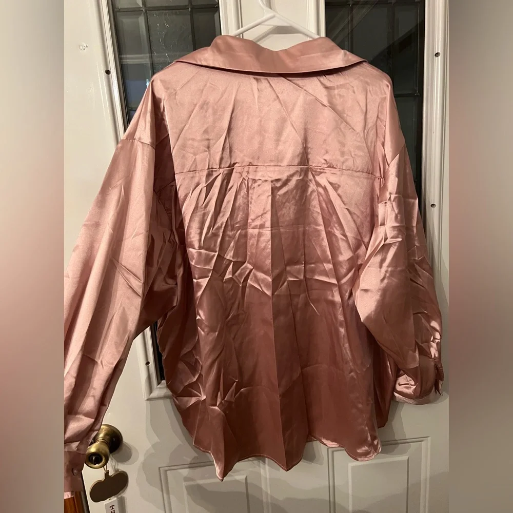 Button up blouse - Picture 4 of 7